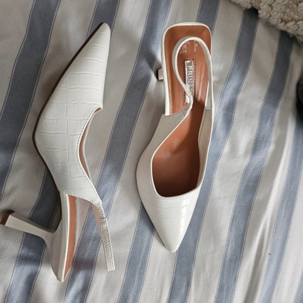 Elegant White Croc-Embossed Slingback Heels